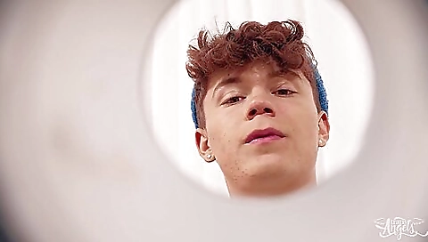 Brunette with a nice ass receives anal penetration