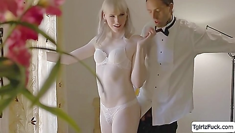 Bareback threesome with a blonde teen babe and a muscular dude