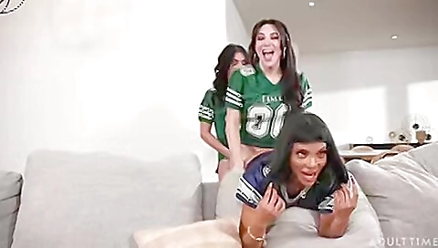 A sexy brunette with a tattooed ass is getting her pussy railed