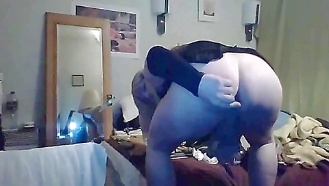 Amateur brunette transvestite with large ass fucks in pussy